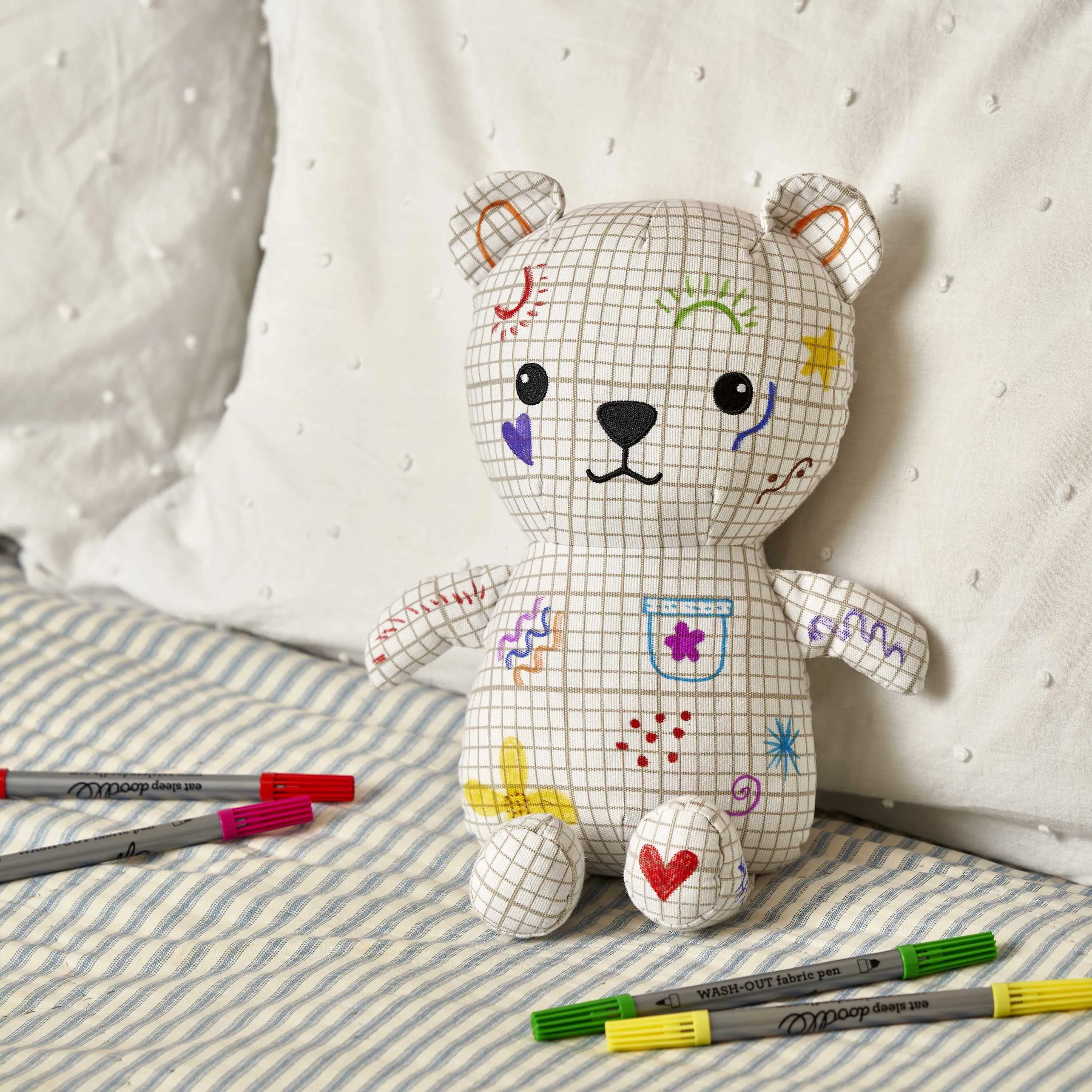 color-in & doodle Artie Bear